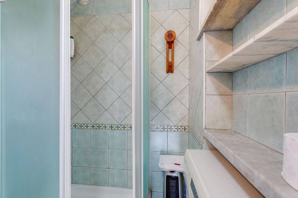 Photo of Bathroom in Villa San Giovanni