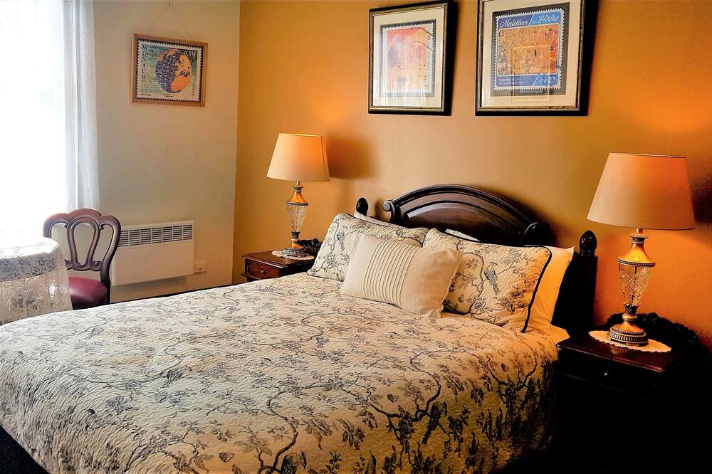 Photo of Bedroom in Smithton