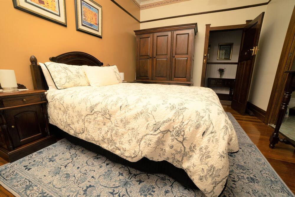 Photo of Bedroom in Smithton
