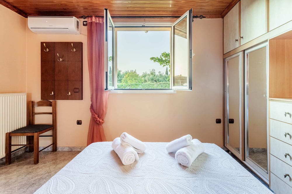 Photo of Bedroom in Lepreo