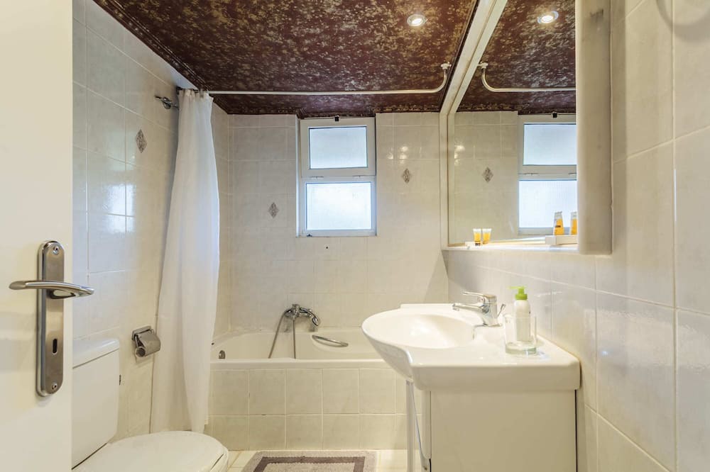 Photo of Bathroom in Lepreo