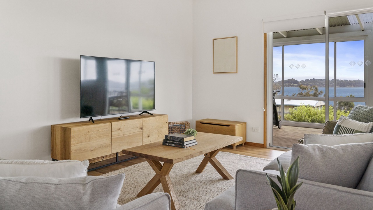 Photo of Livingroom in Alonnah