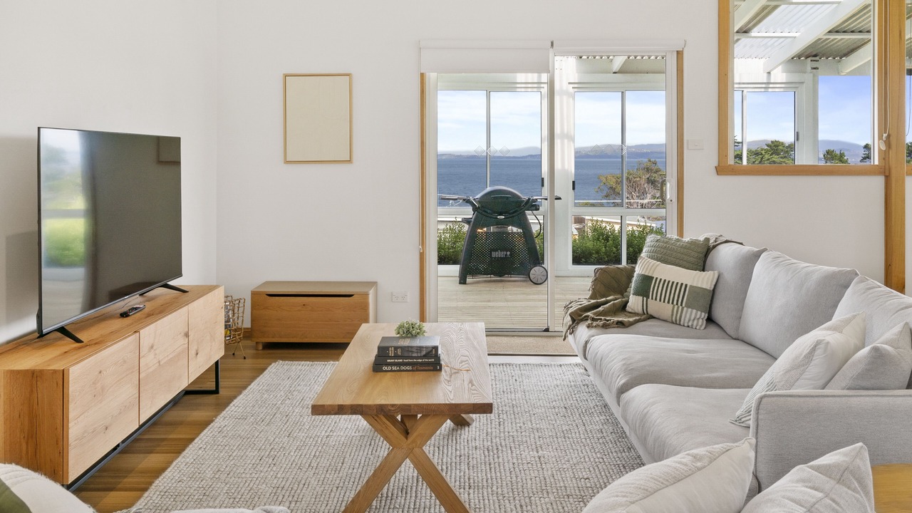 Photo of Livingroom in Alonnah