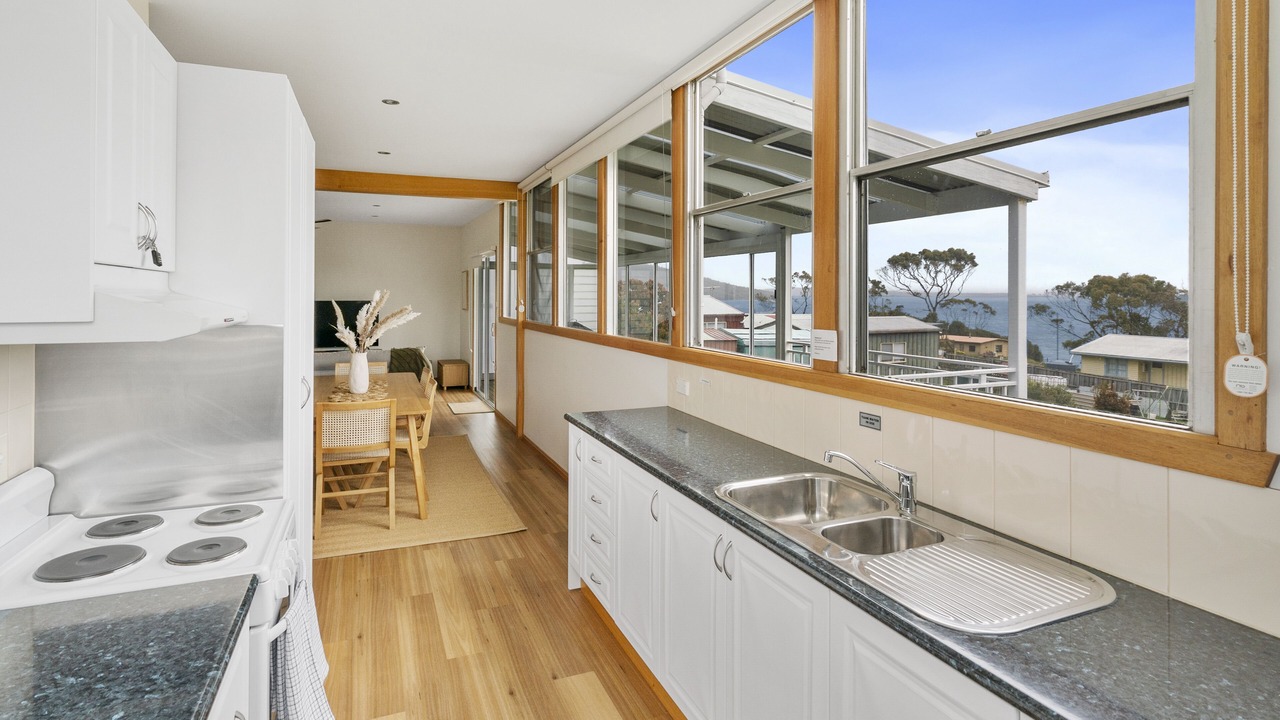 Photo of Kitchen in Alonnah