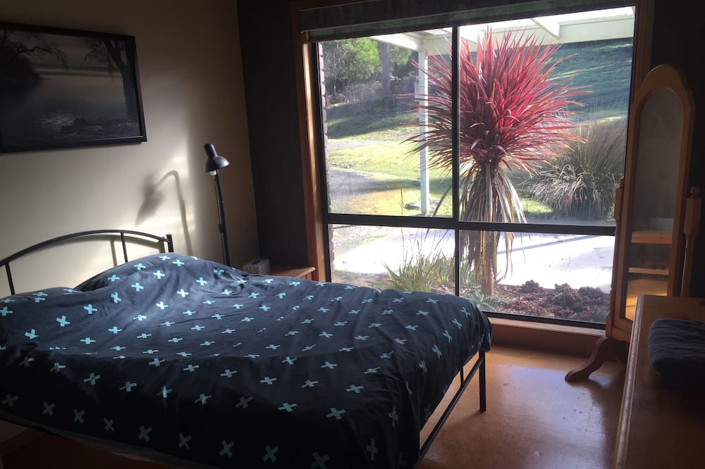 Photo of Bedroom in Weetah