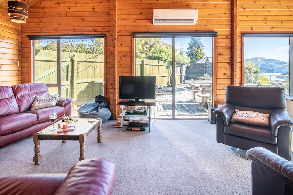 Photo of Livingroom in Akaroa