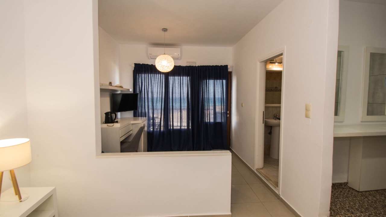 Photo of Bedroom in Kokkini Chani
