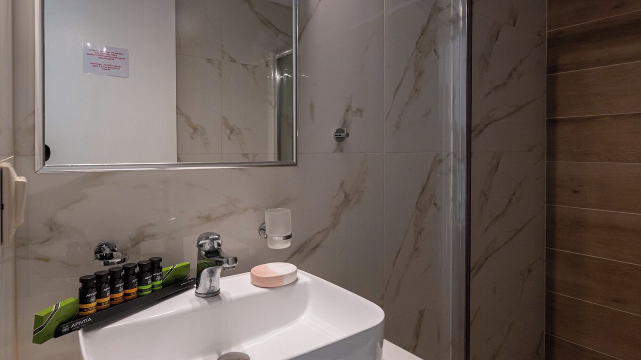 Photo of Bathroom in Methoni