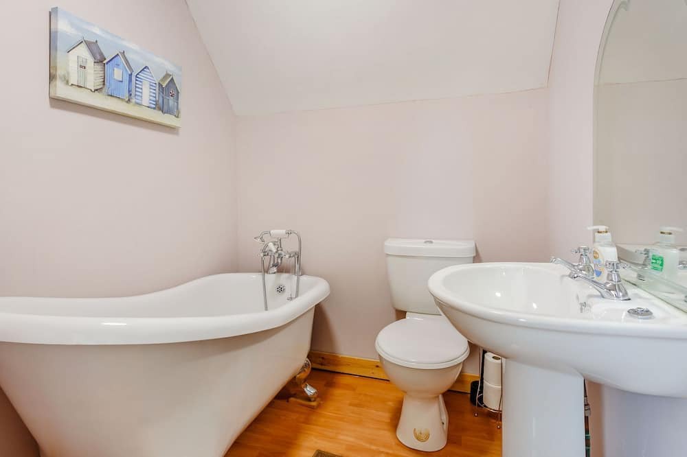 Photo of Bathroom in Lybster