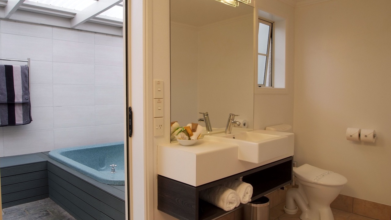 Photo of Bathroom in Fenton Street