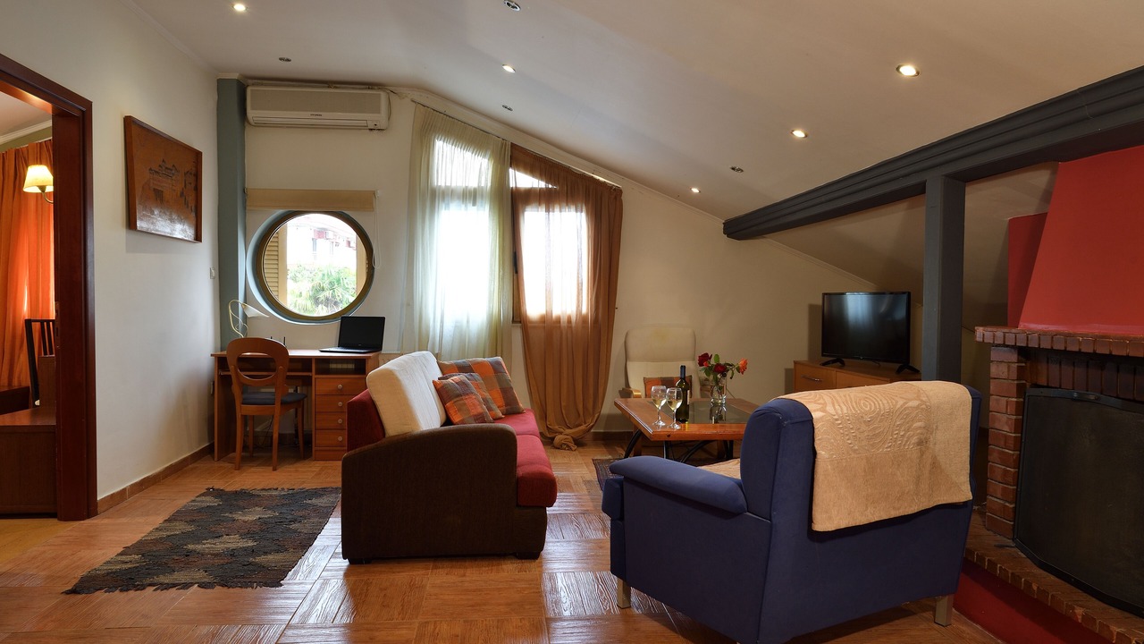 Photo of Bedroom in Thermi