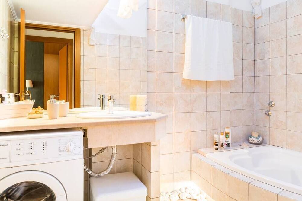 Photo of Bathroom in Heraklion