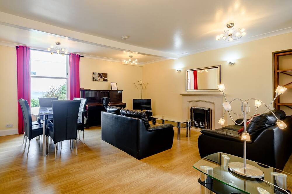 Photo of Livingroom in Rothesay