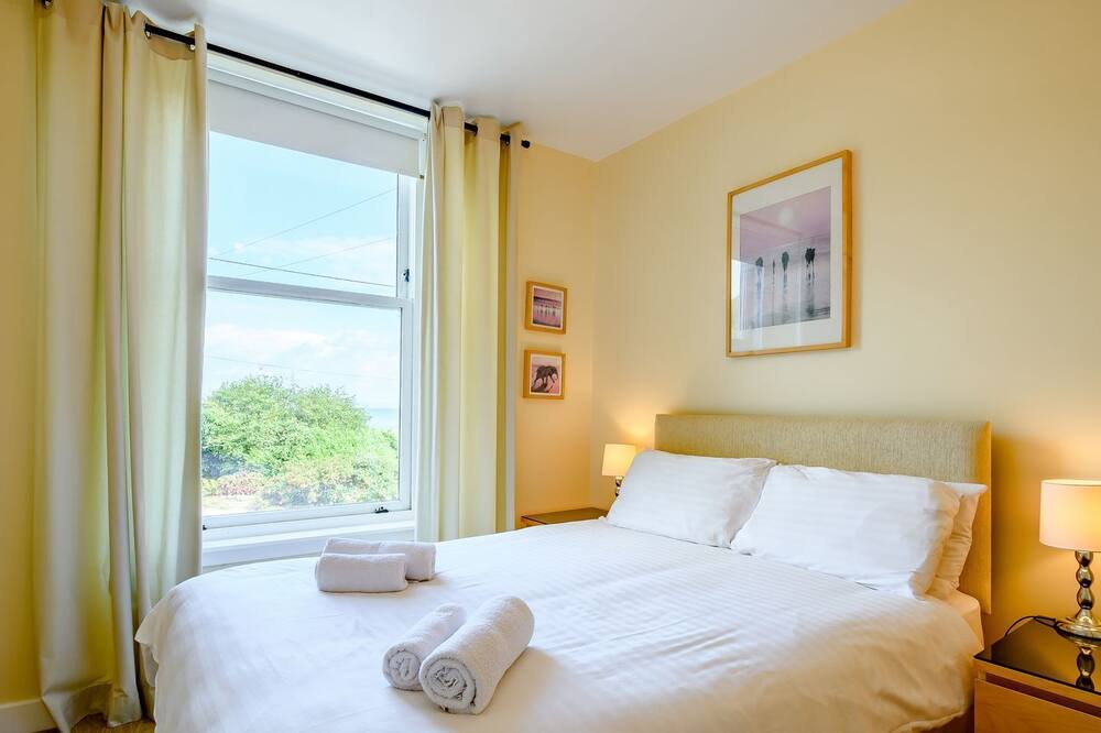 Photo of Bedroom in Rothesay