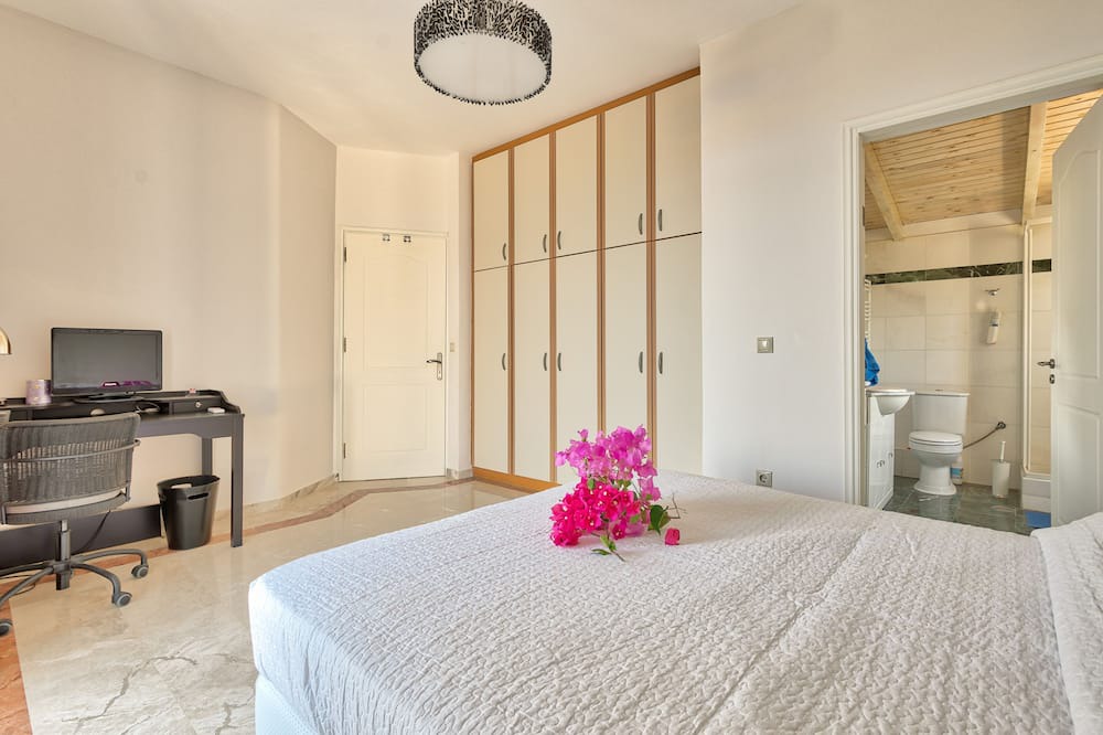 Photo of Bedroom in Melissopetra