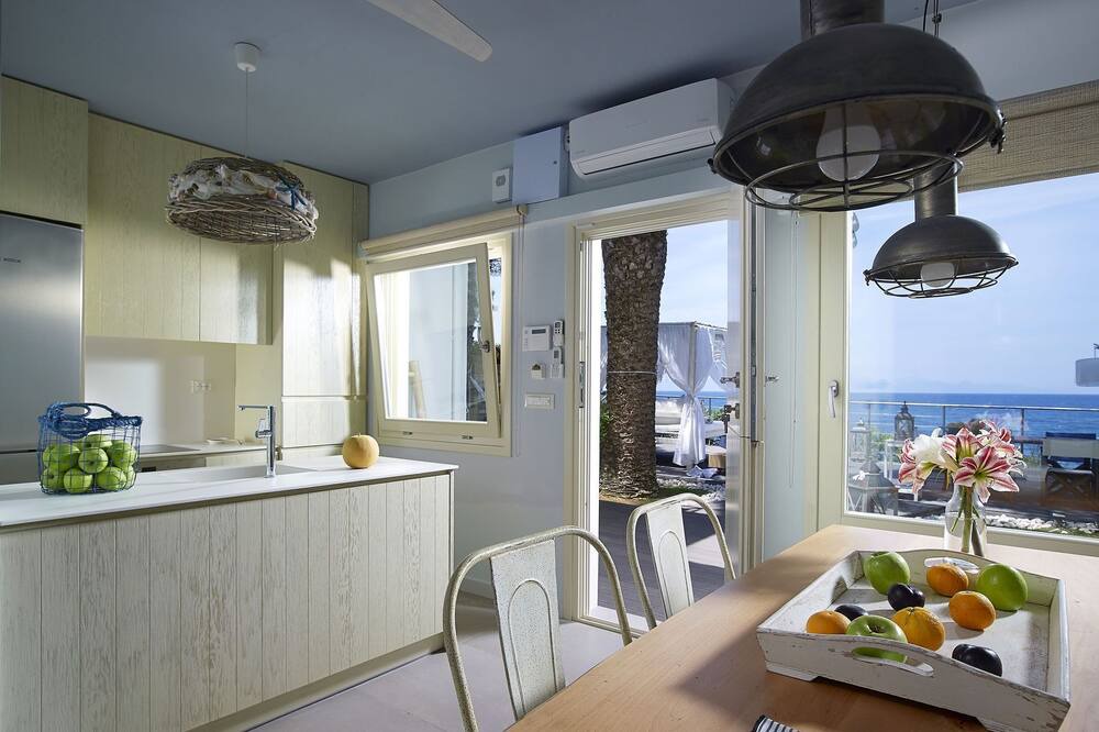 Photo of Kitchen in Amoudi