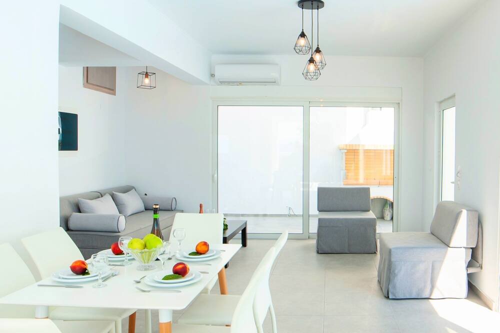 Photo of Livingroom in Dramia