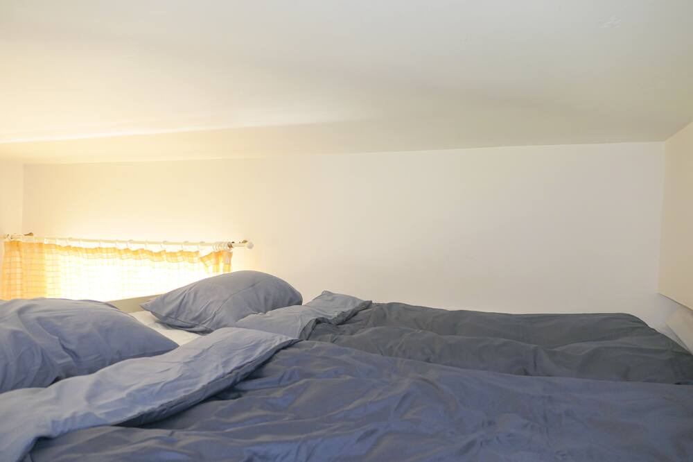 Photo of Bedroom in Elliniko-Argyroupoli
