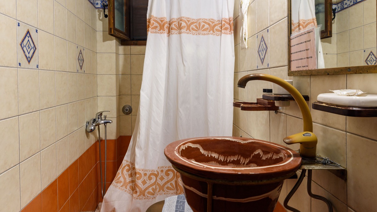 Photo of Bathroom in Koroni