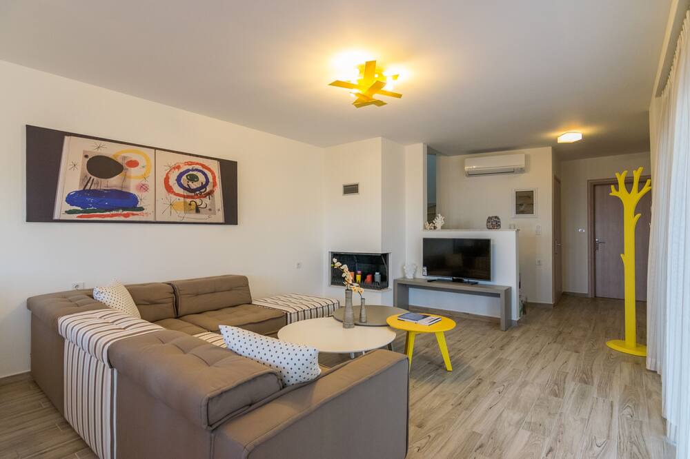 Photo of Livingroom in Panormos