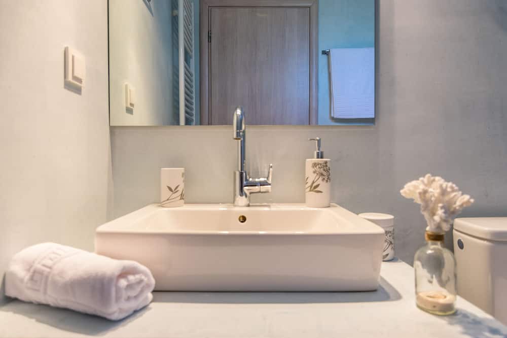 Photo of Bathroom in Panormos