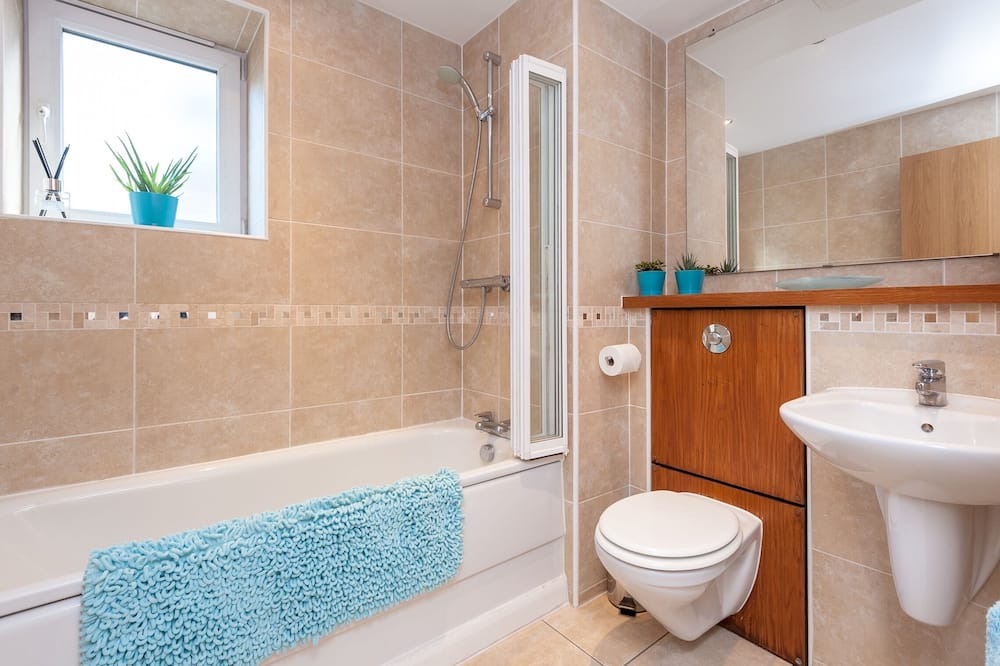 Photo of Bathroom in Tollcross