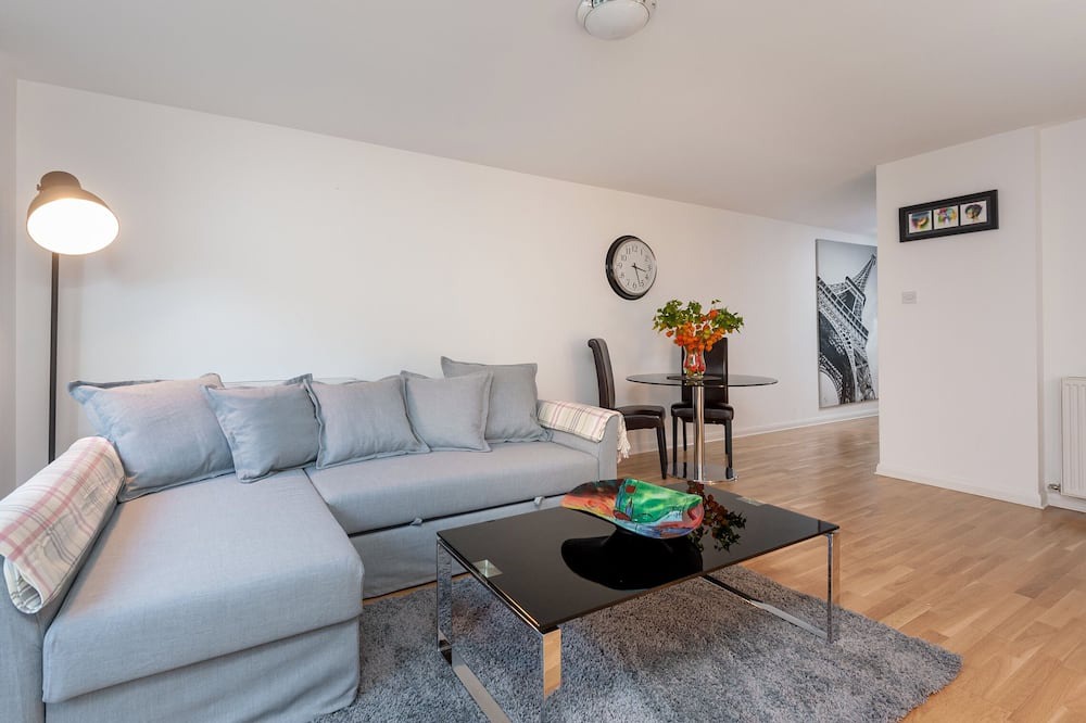 Photo of Livingroom in Tollcross