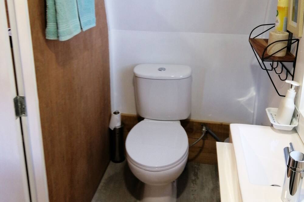 Photo of Bathroom in Ashwick Flat