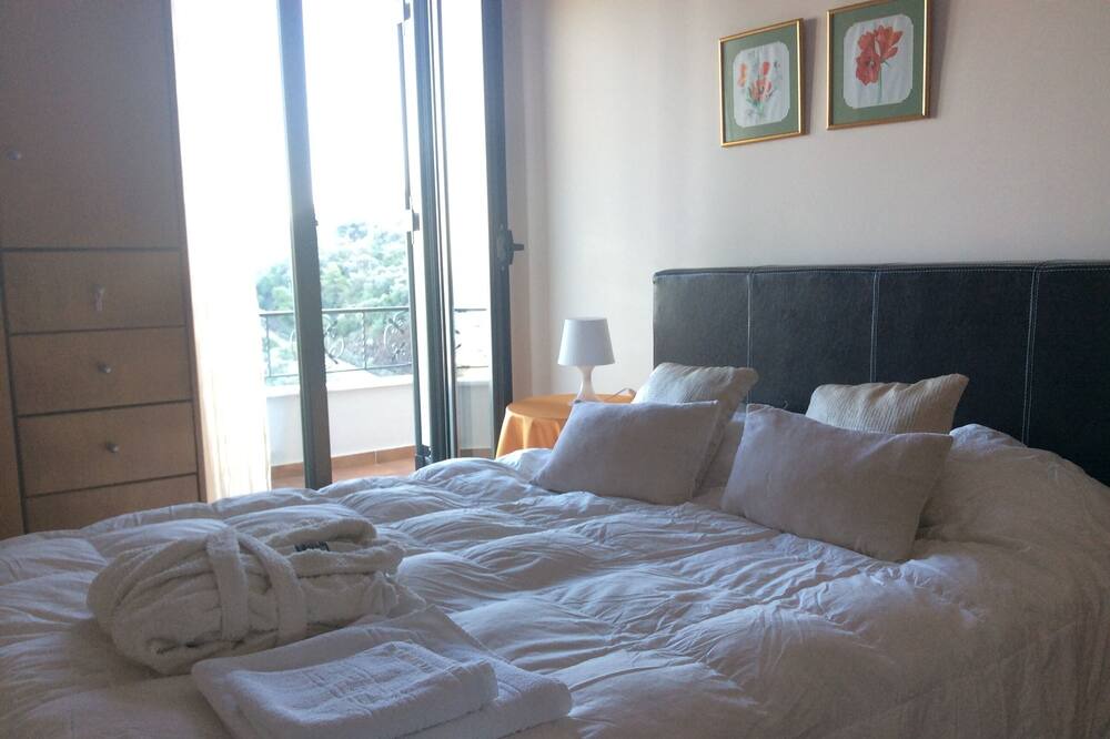 Photo of Bedroom in Melissopetra