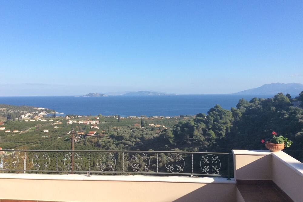 Photo of Patio Balcony in Melissopetra