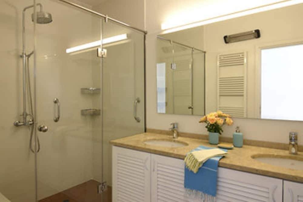 Photo of Bathroom in Agios Adrianos