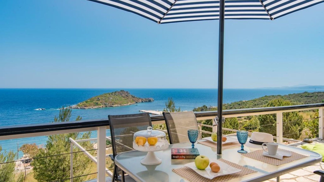 Photo of Patio Balcony in Korithi