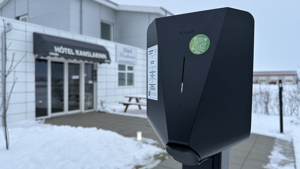 Photo of Others in Hella