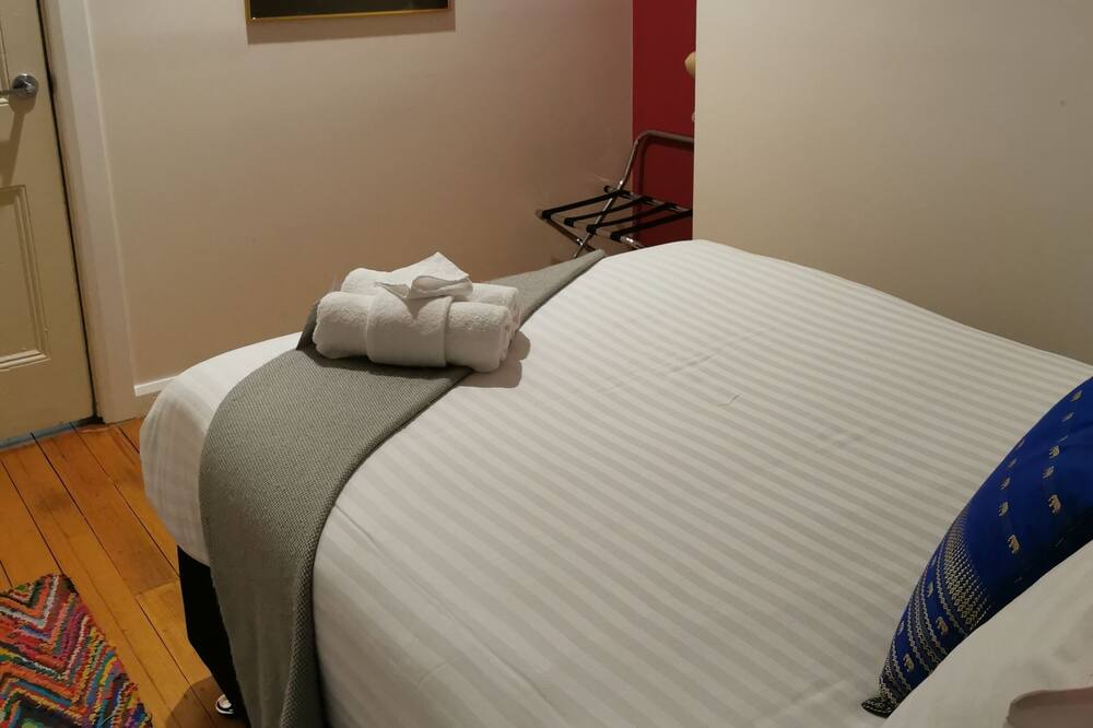 Photo of Bedroom in Deloraine