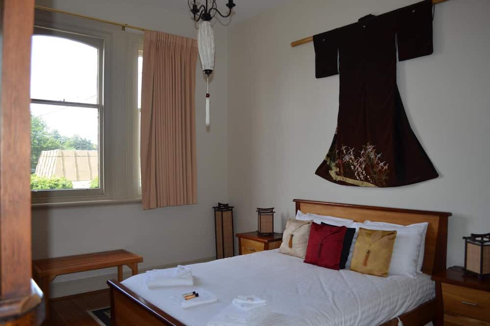 Photo of Bedroom in Deloraine