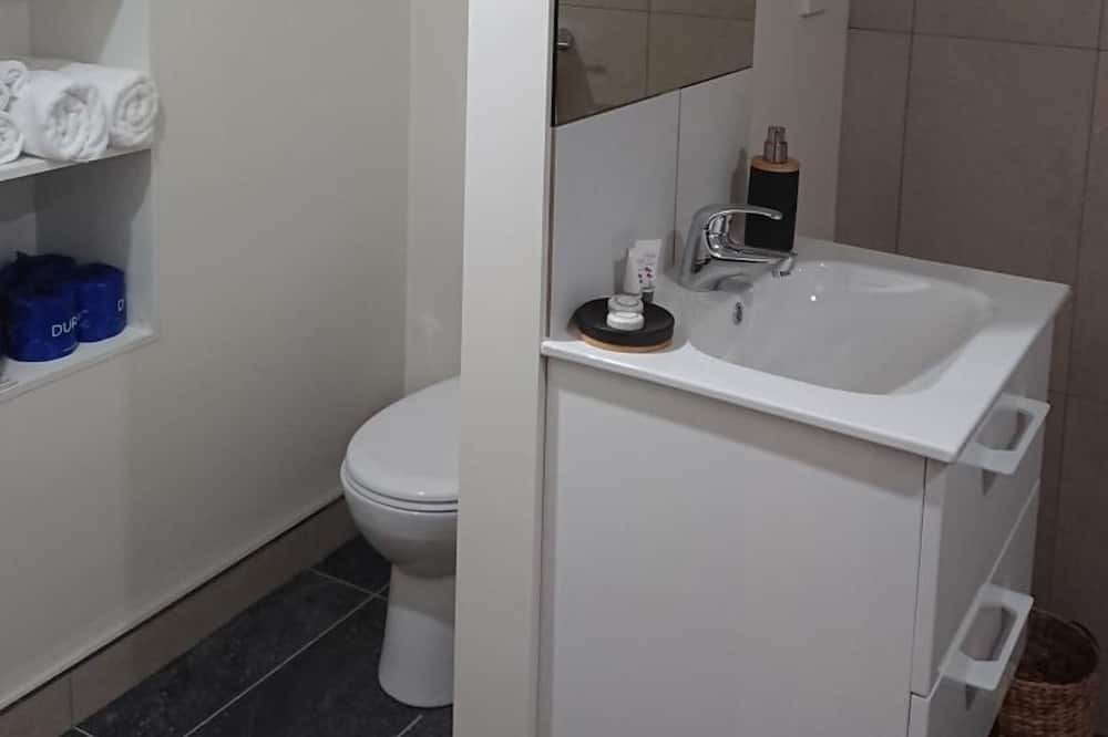 Photo of Bathroom in Deloraine