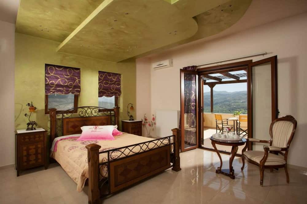 Photo of Bedroom in Spilion