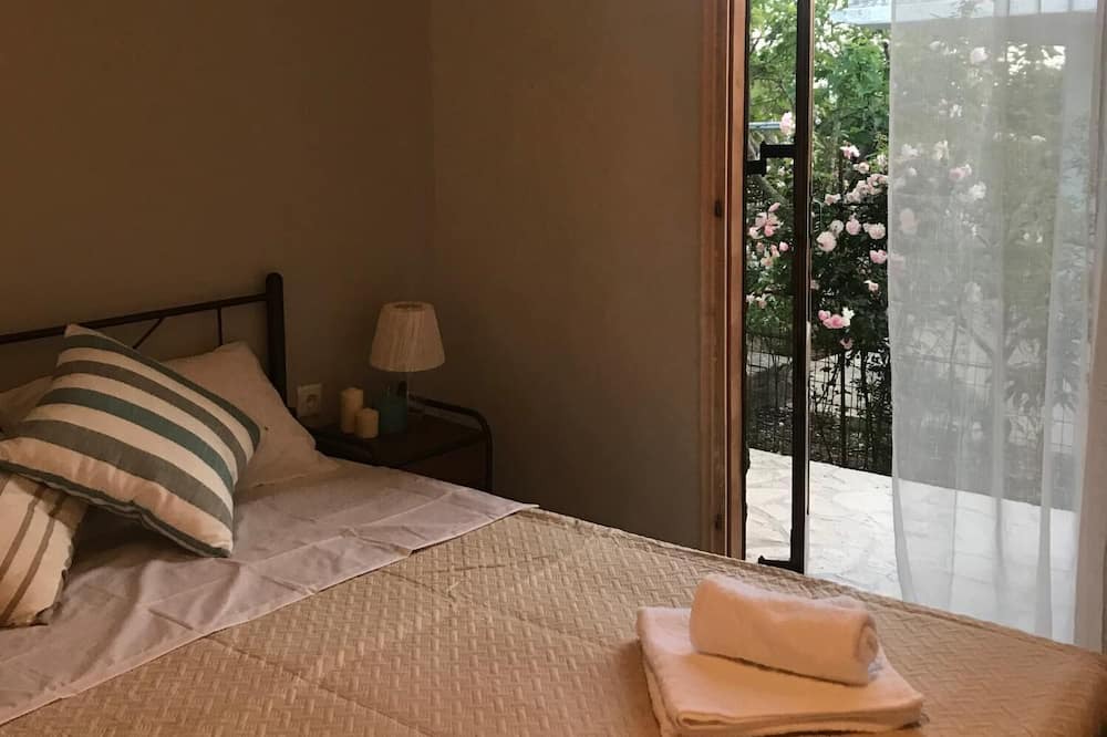 Photo of Bedroom in Drimonas