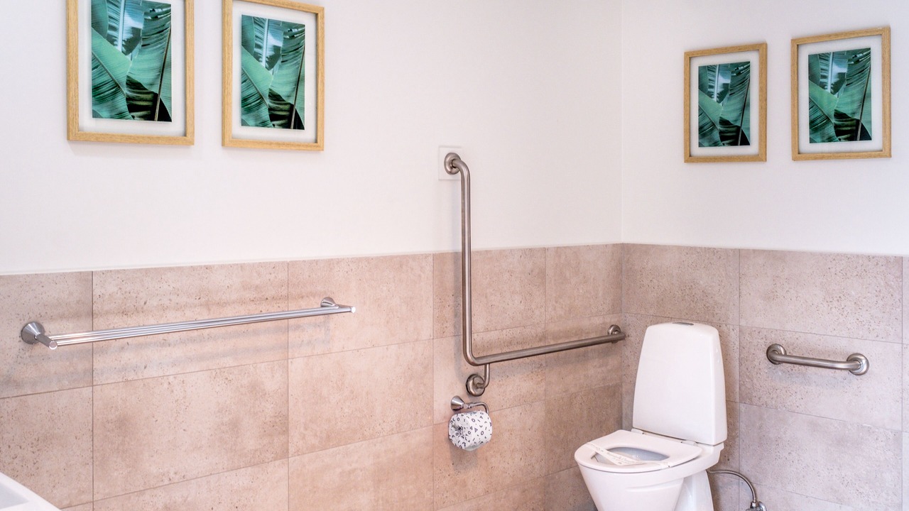 Photo of Bathroom in Coles Bay