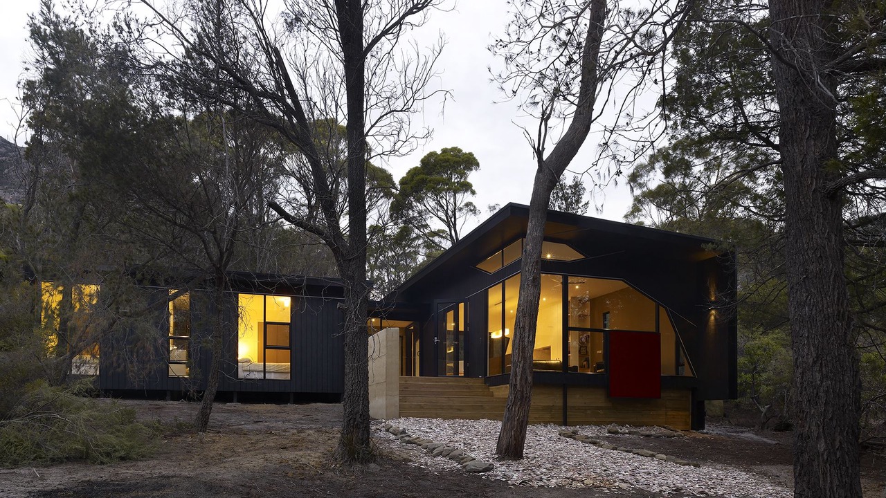 Photo of Buildings in Freycinet