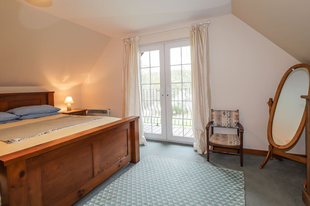 Photo of Bedroom in Strathpeffer