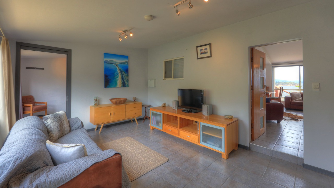Photo of Livingroom in Alonnah
