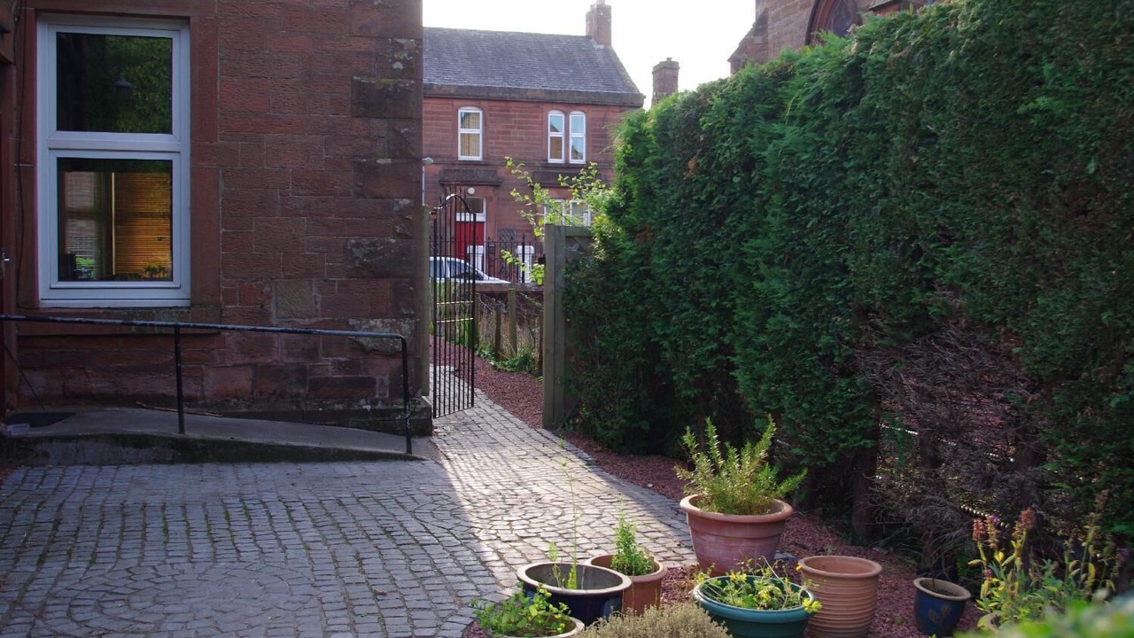 Photo of Outdoor in Annan