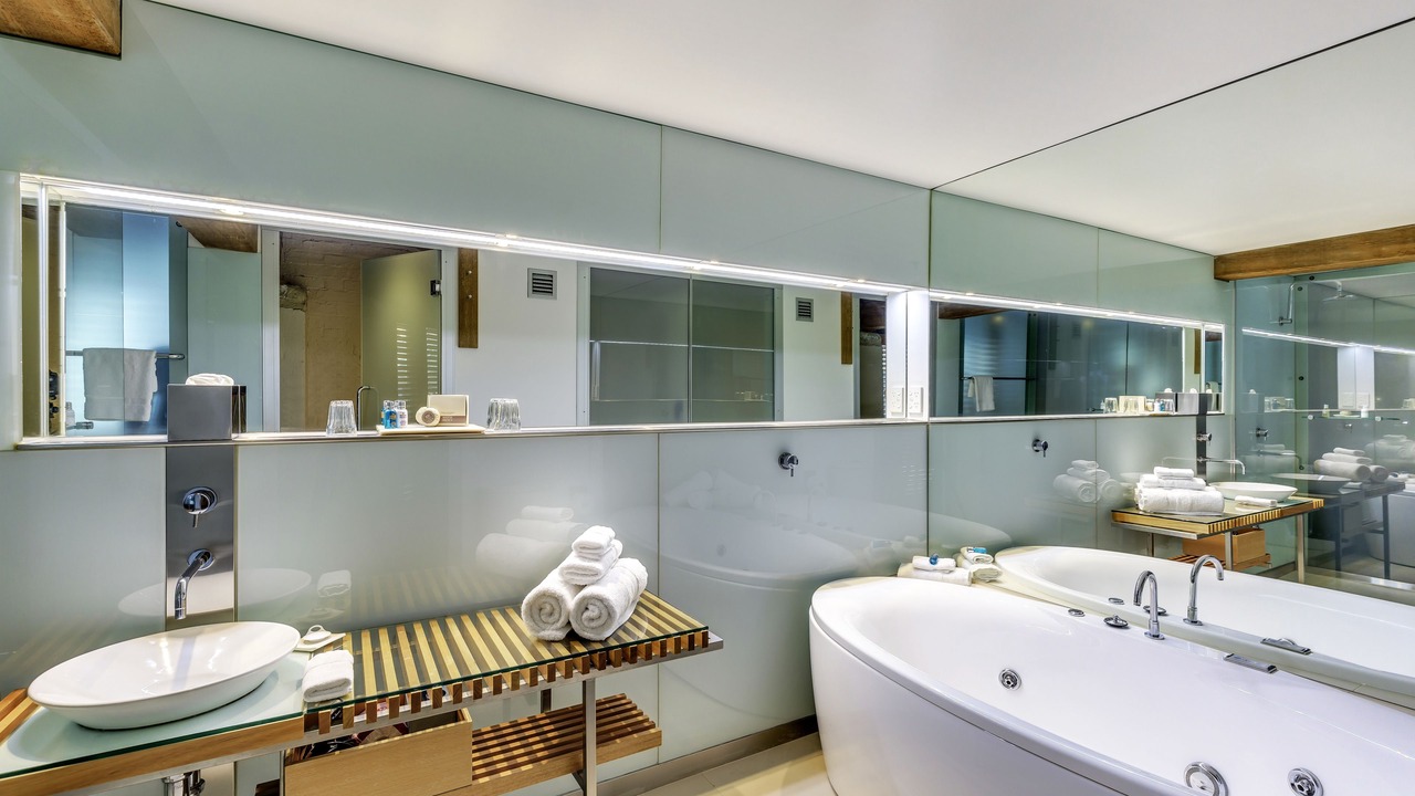 Photo of Bathroom in Sullivan's Cove