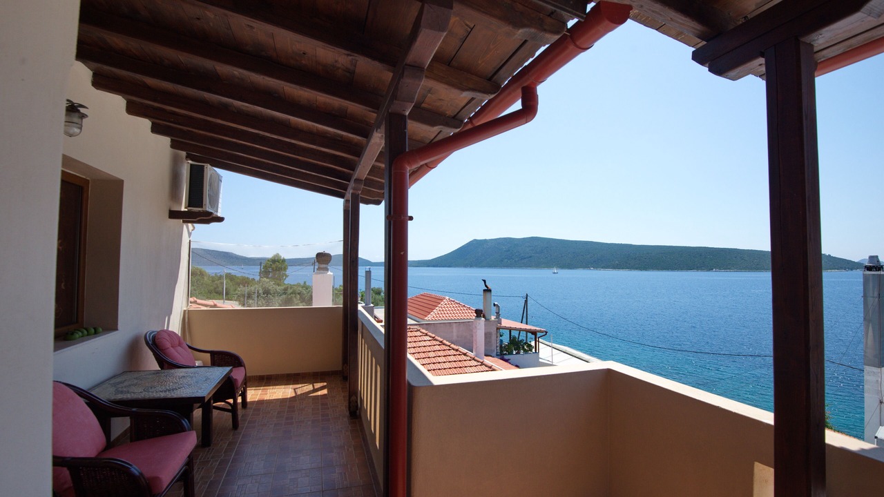 Photo of Patio Balcony in Steni Vala