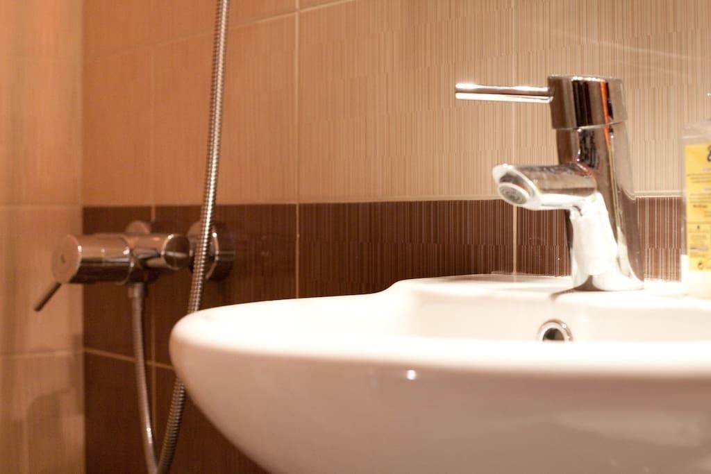 Photo of Bathroom in Elliniko-Argyroupoli