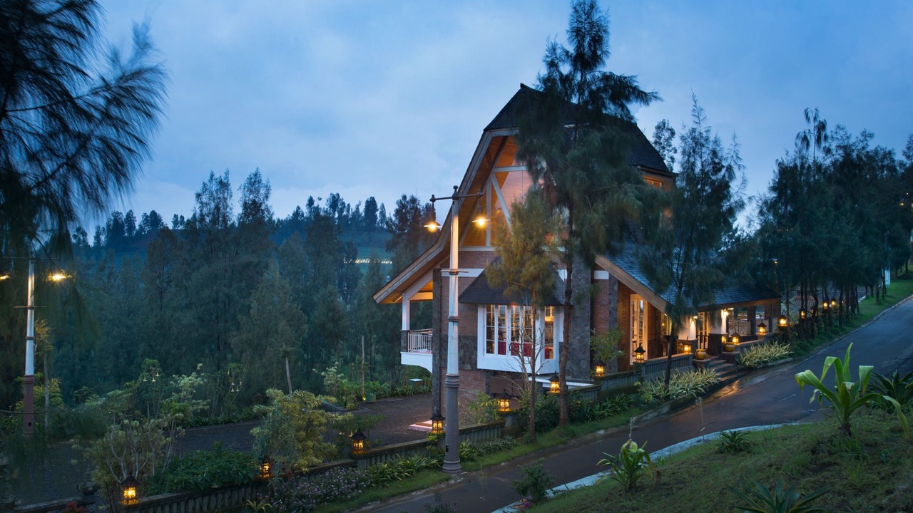 Photo of Others in Tosari
