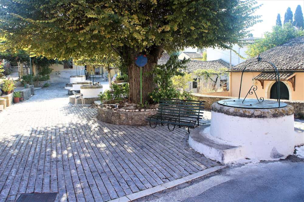 Photo of Outdoor in Kouramades