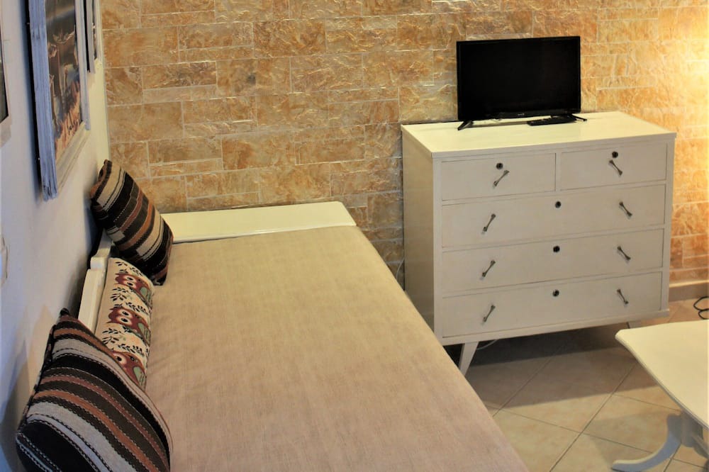 Photo of Bedroom in Kouramades