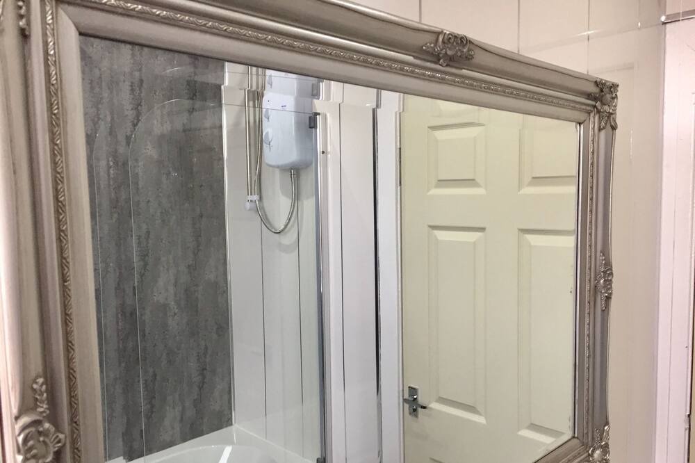 Photo of Bathroom in Port Glasgow